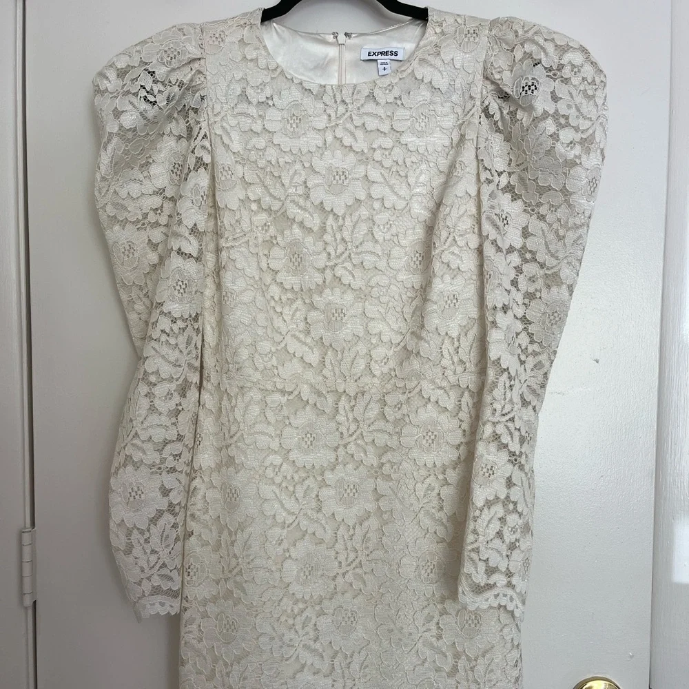 NWOT Express Lace Dress - Picture 2 of 4